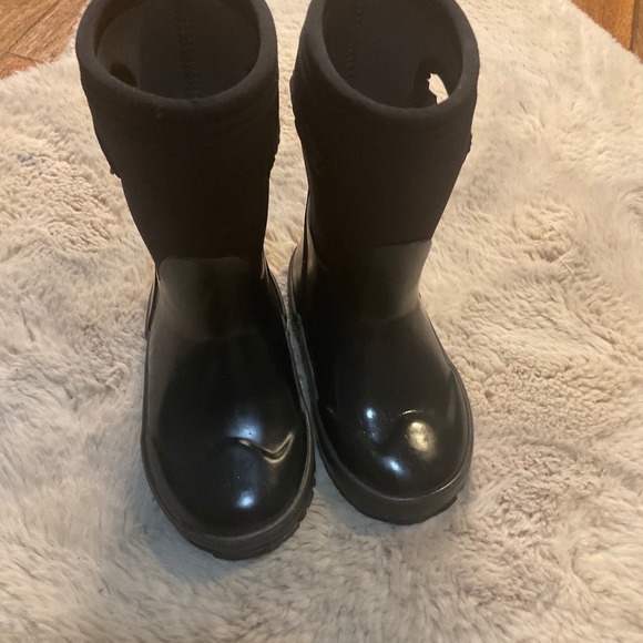 Bogs Rubber Boots Size 8 Toddler Black Insulated Pull On Style 78756-001 - Picture 2 of 8